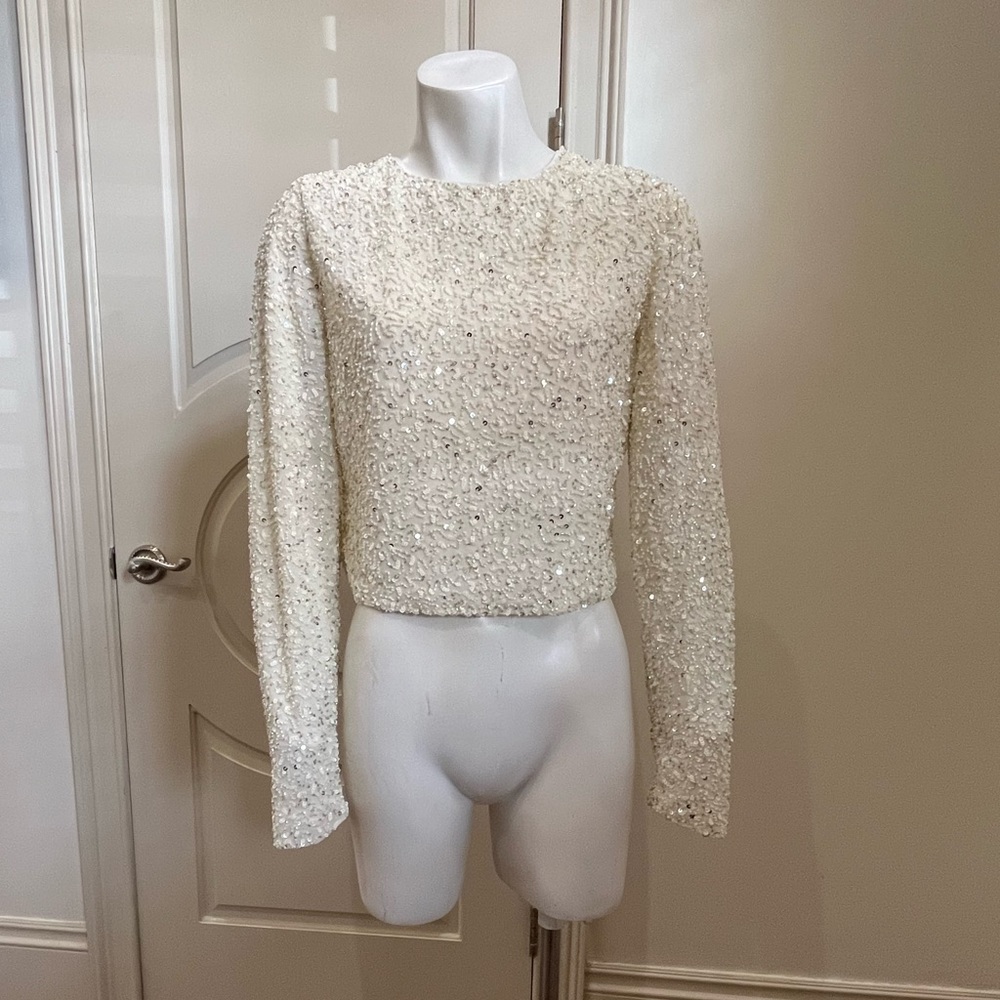 NWT Alice + Olivia embellished crop top. Women’s large